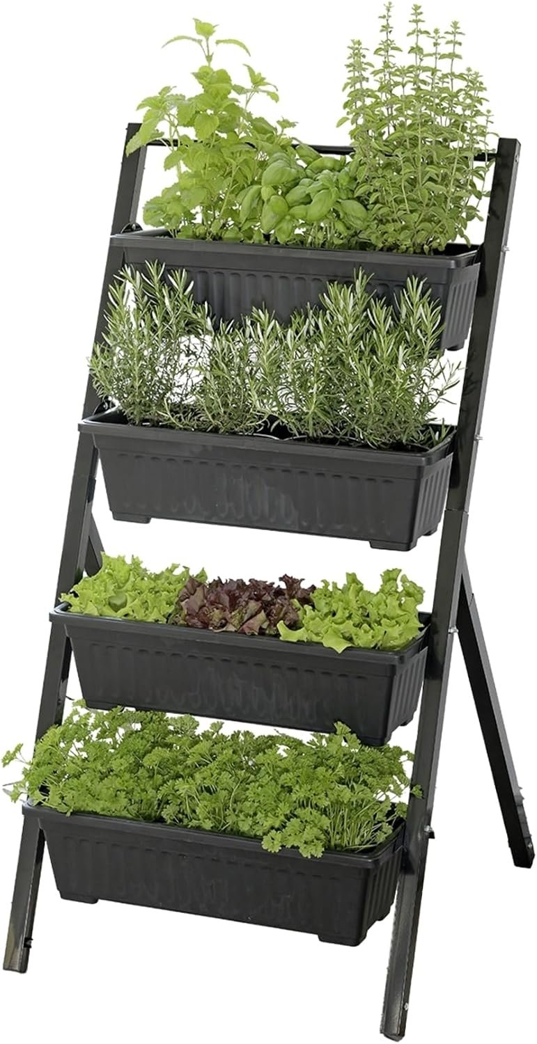 Huerto vertical Maximex con cuatro niveles de jardineras